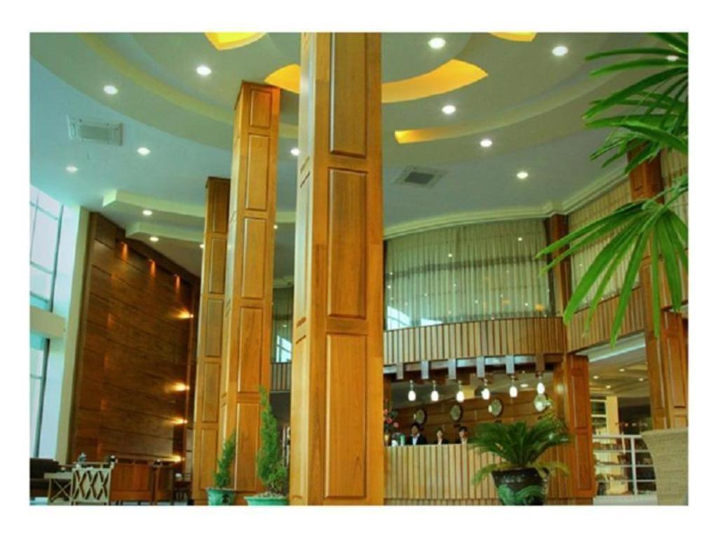 Myat Nan Yone Hotel Naypyidaw Екстериор снимка