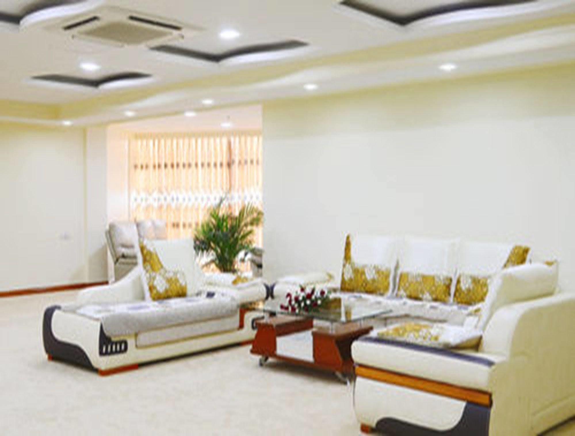 Myat Nan Yone Hotel Naypyidaw Екстериор снимка