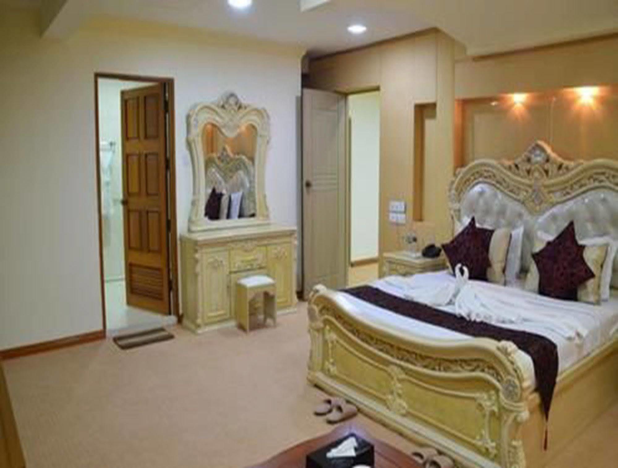 Myat Nan Yone Hotel Naypyidaw Екстериор снимка
